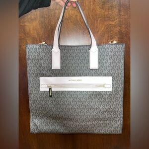 Michael Kors Kenly Large NS Tote – Powder Blush / Brown MK Signature
